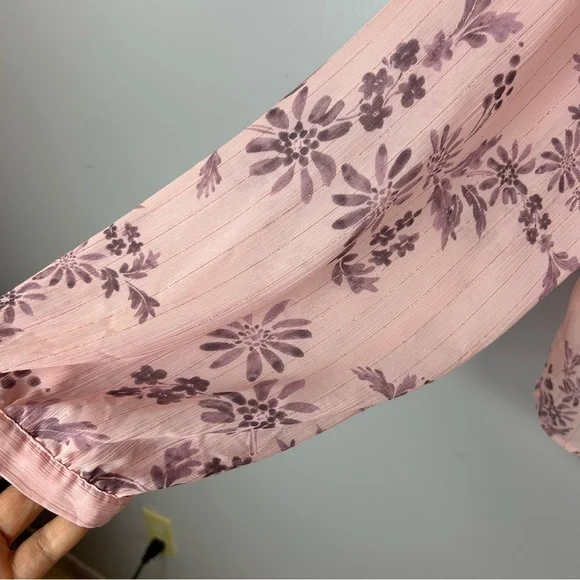 Torrid Crinkle Chiffon Pink Peasant Lurex Sheered Long Sleeve Blouse Size 1 - Picture 7 of 11